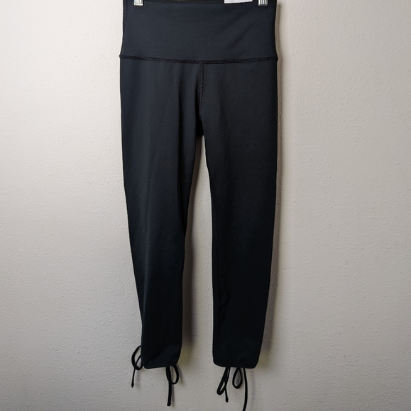 Aerie Leggings Black Hi Rise Crop Leggings Size Small Lace Up Balletcore NWT - Picture 2 of 10
